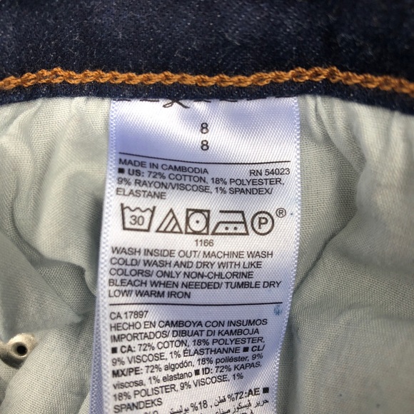 Old Navy Dark Skinny jeans - Picture 3 of 6
